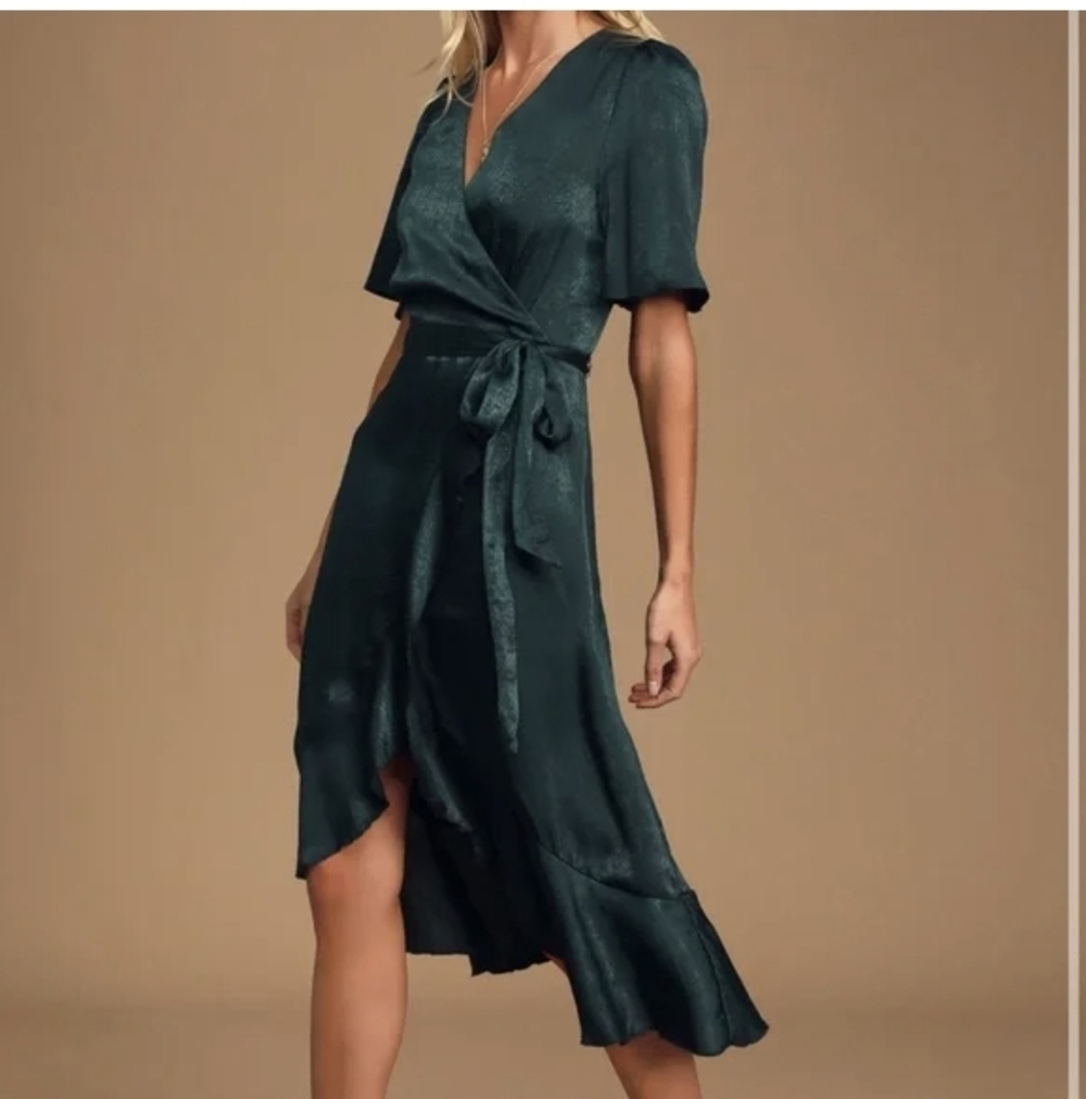 Lulu's, Satin Elegant Green Wrap Dress, Size M